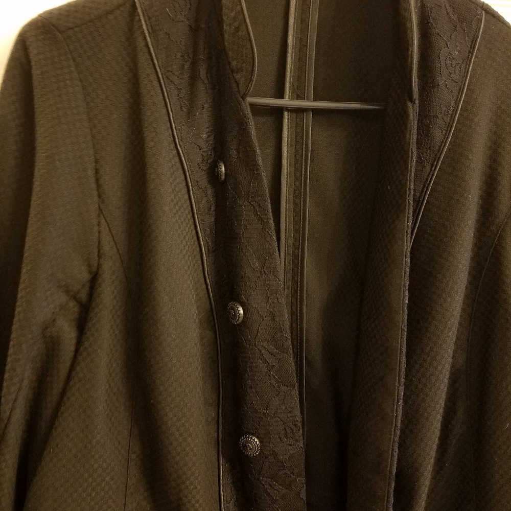Maurice's black short cut blazer